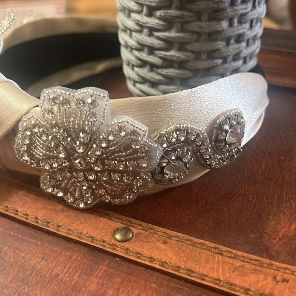 Elegant Rhinestone Headband